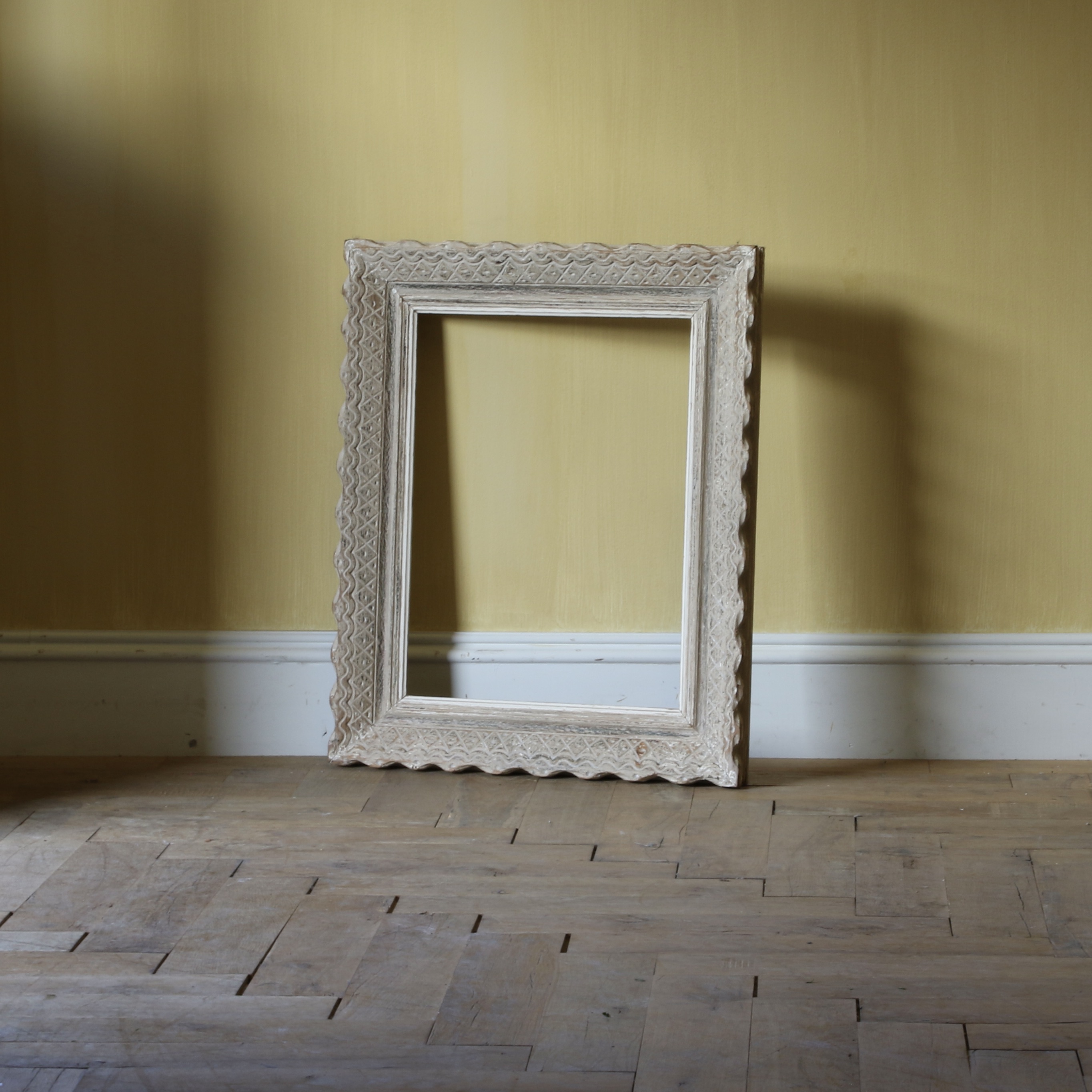 154-52 - Montparnasse Frame Signed E. Bouche